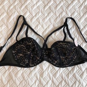 NWT Forever21 Black Lace Sexy Strappy Bra 34D